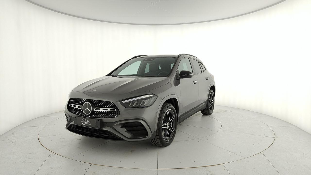 Mercedes-Benz GLA-H247 2023 - GLA 250 e phev AMG Line Premium auto