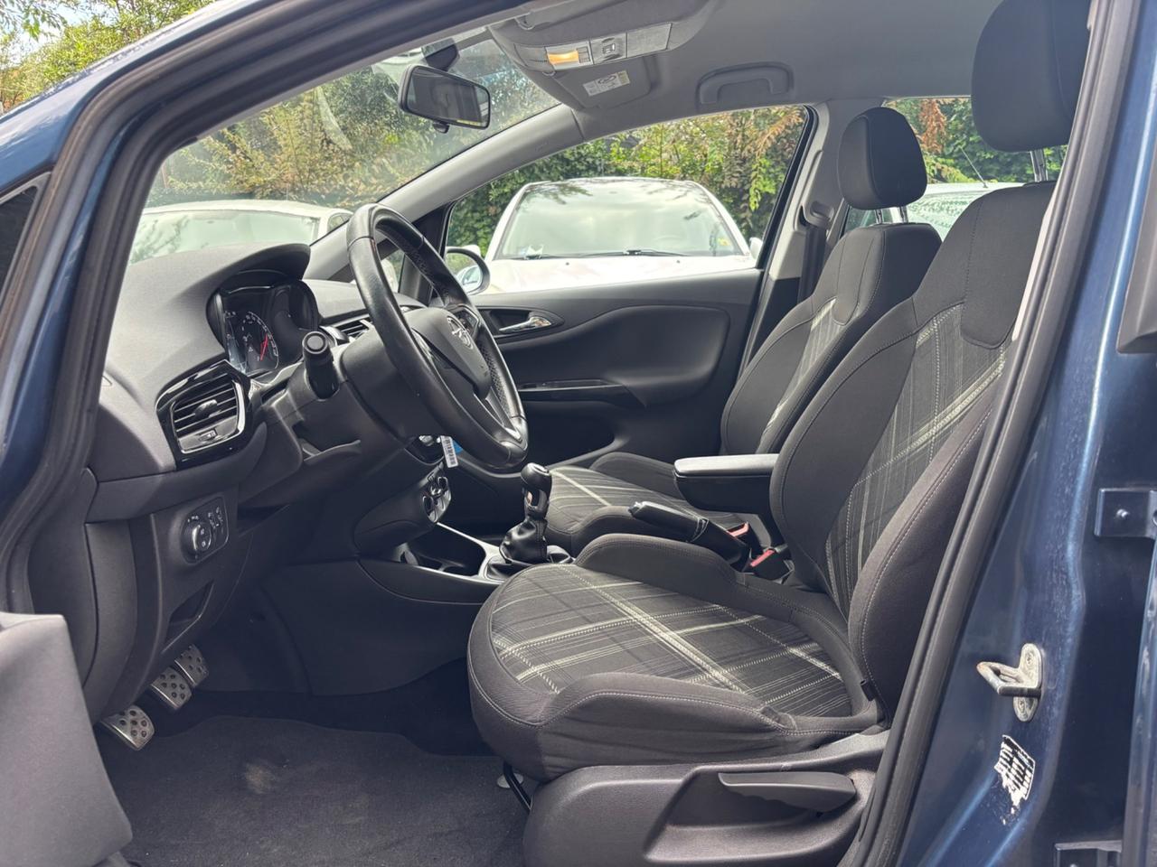 Opel Corsa 1.4 90CV 5 porte GPL