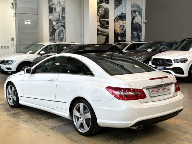 MERCEDES-BENZ E 220 CDI Coupé Premium AMG - Auto - 18" - Tetto - Navi