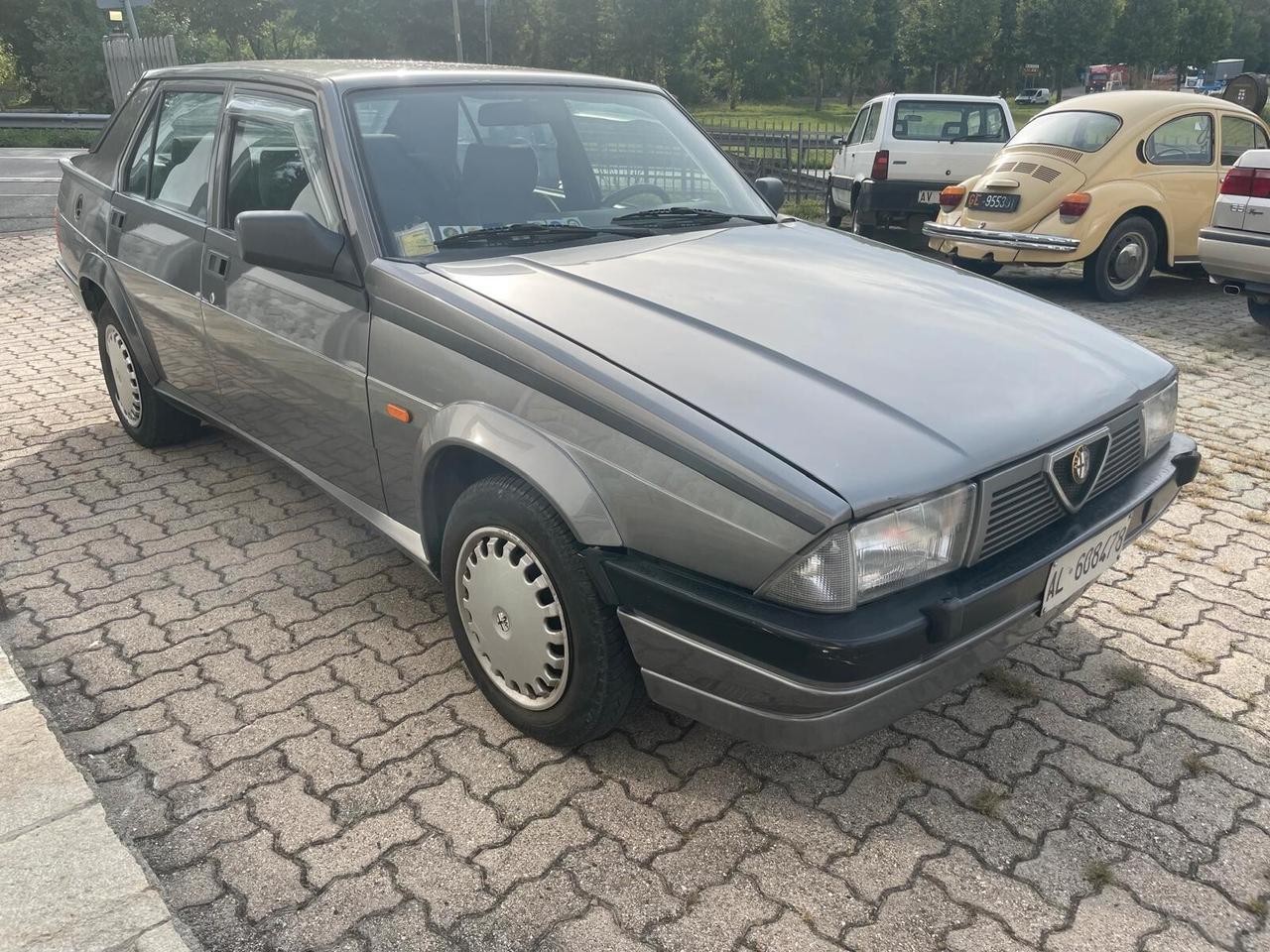 Alfa Romeo 75 2.0i Twin Spark