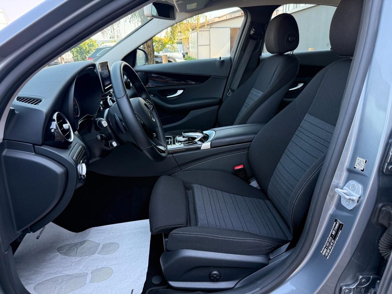 Mercedes-benz C 200 Sport 26000KM!!!