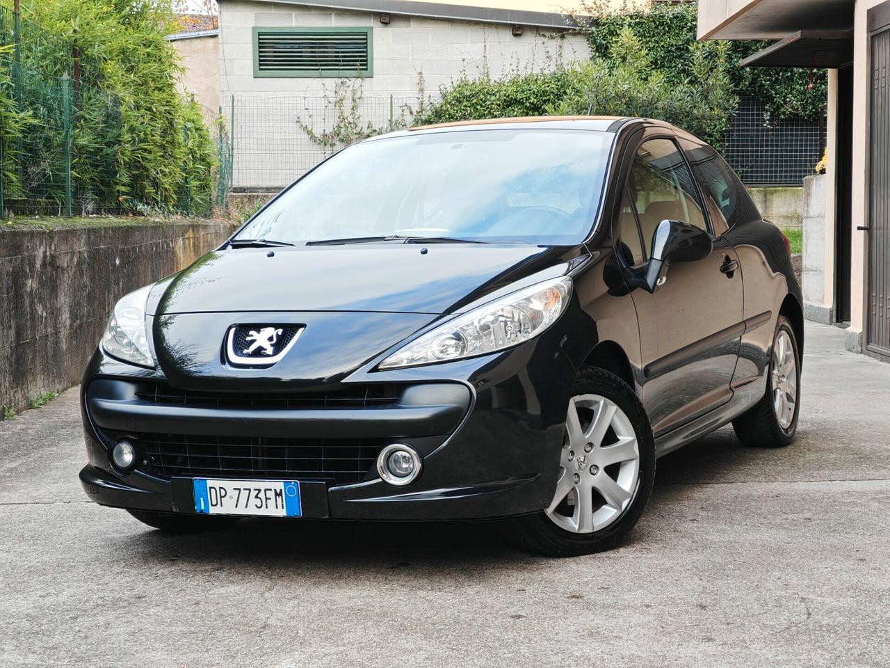 Peugeot 207 1.6 BENZINA 120cv / 74.000km / Unipro