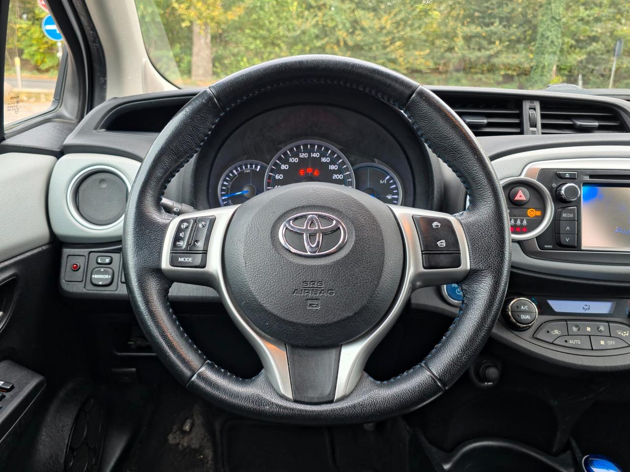 Toyota Yaris 1.5 Hybrid 5 porte Lounge 2014-E5B Automatica NEO