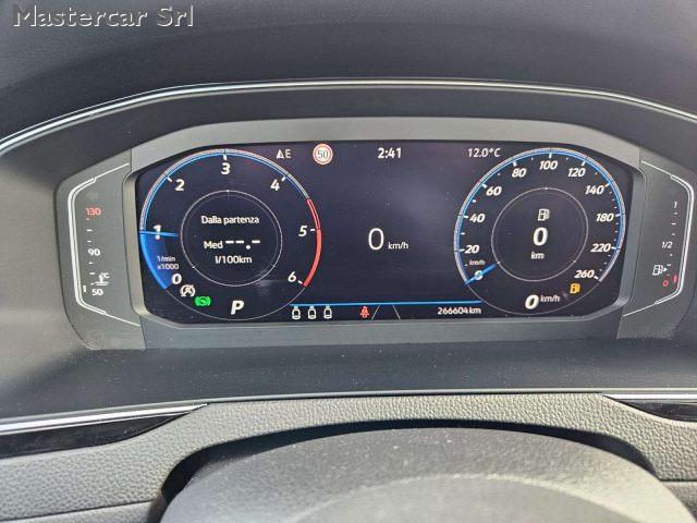 VOLKSWAGEN Passat Variant 2.0 tdi Executive 150cv dsg - GG861MW