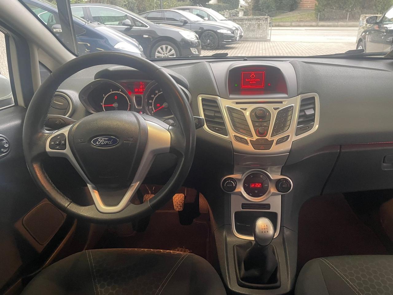 Ford Fiesta 1.2 82 CV 5 Porte Titanium