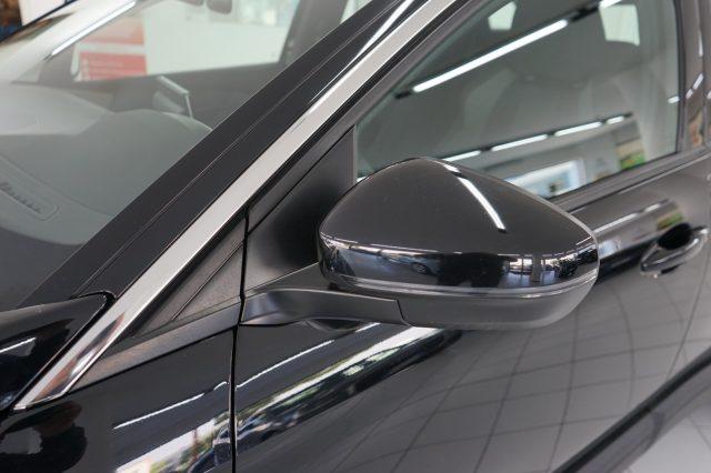PEUGEOT 3008 BlueHDi 130 S&S EAT8 Active Business