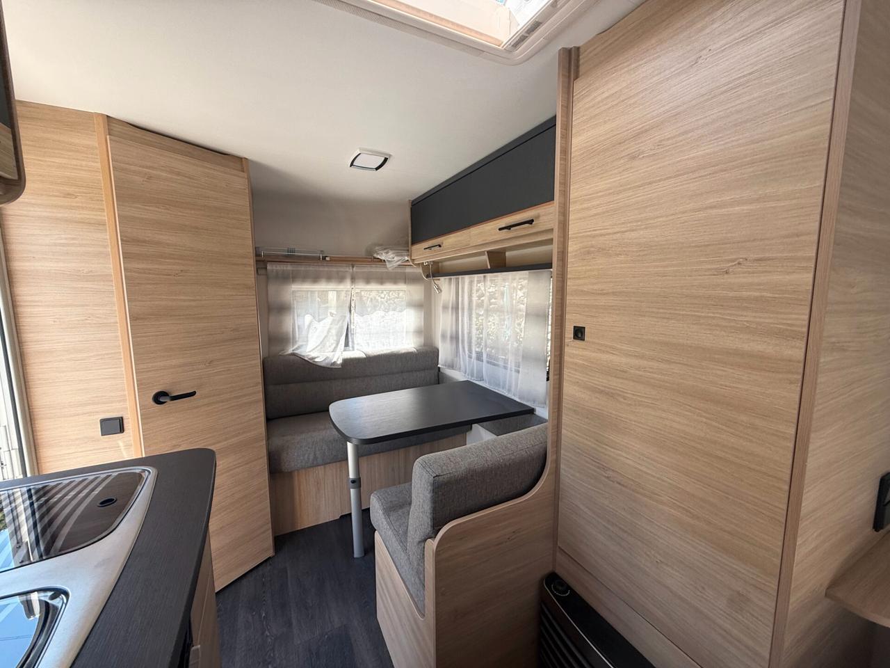 Caravelair ALBA STYLE 390 PACK SHOWER
