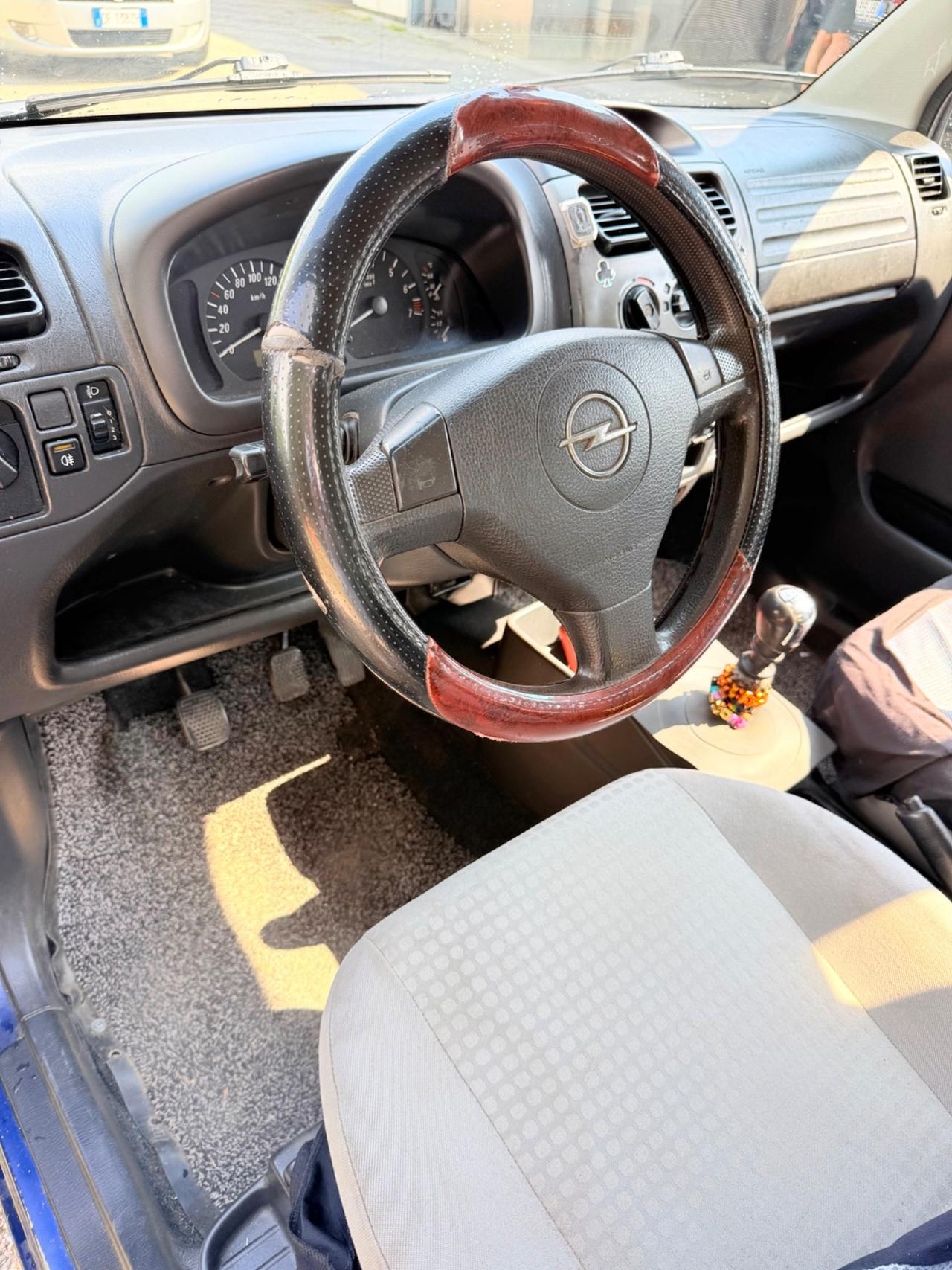 Opel Agila 1.2 4x4
