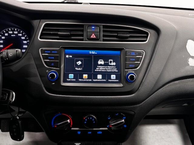 Hyundai i20 1.2 5 porte Econext Blackline