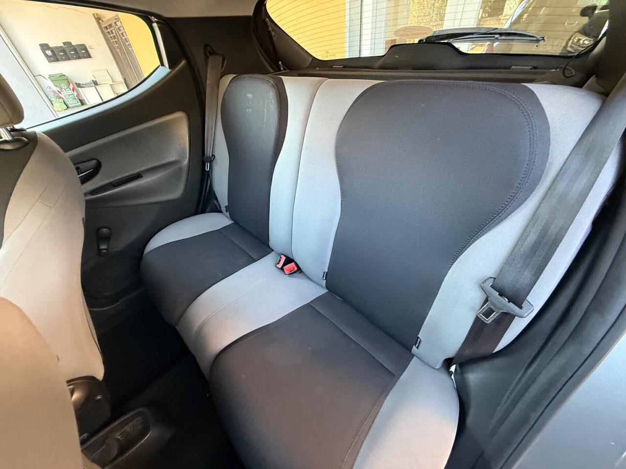 Lancia Ypsilon 2013 - 1.2 bz. 69 CV 5 porte Silver