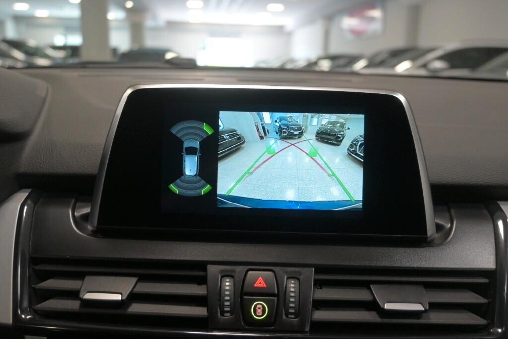 BMW 216D ACTIVE TOURER 116CV 6M. BUSINESS ADVANTAGE ( FARI LED - PELLE - CRUISE - NAVI - PARK ASSISTANT - TELECAMERA POST. )