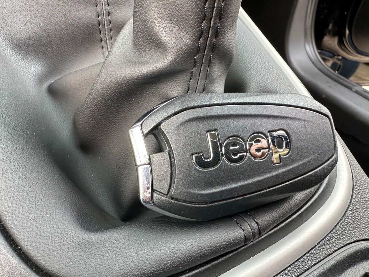 Jeep Avenger 1.2 Turbo 100 CV Summit