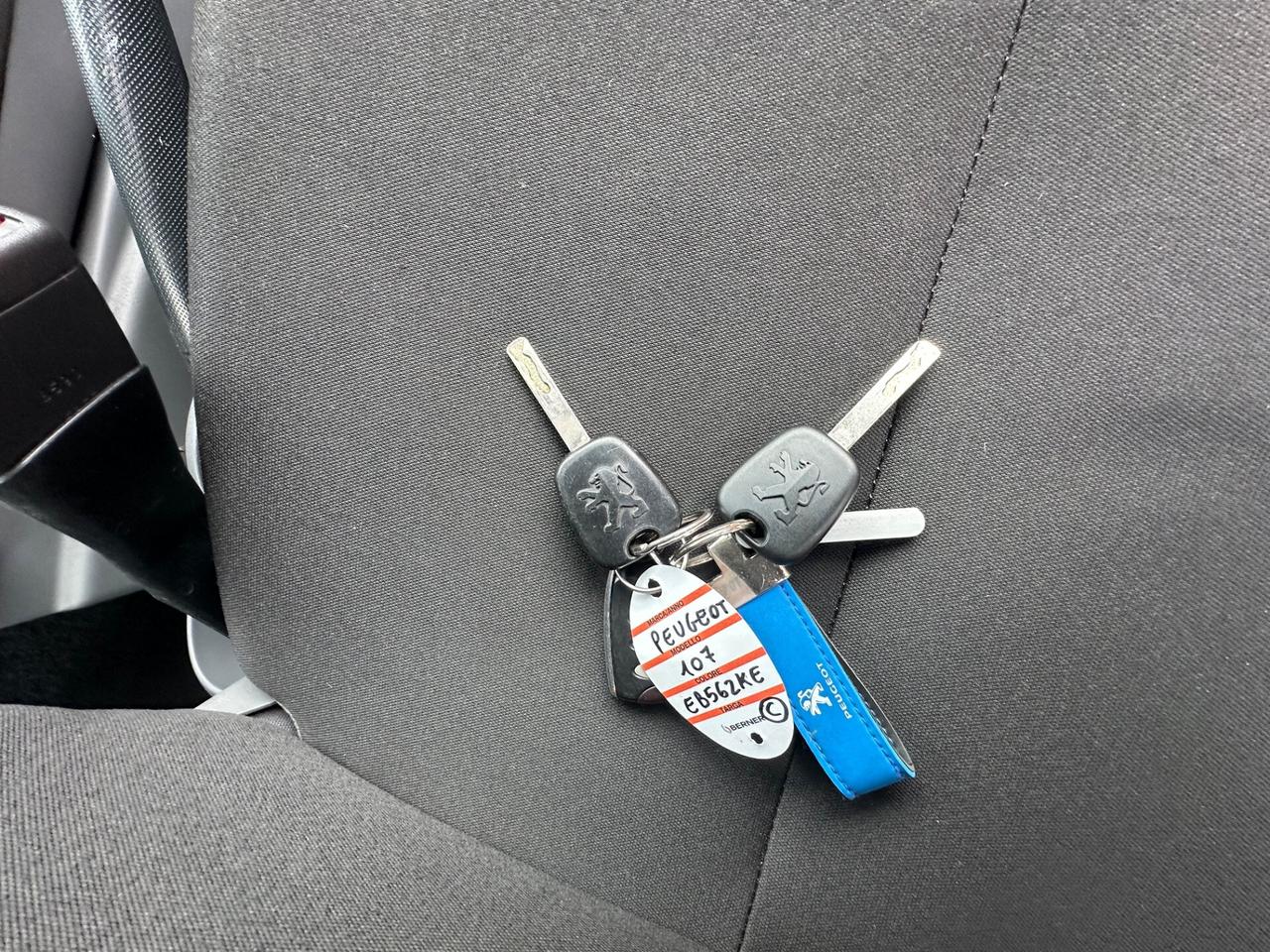 Peugeot 107 1.0 68CV 3p. Desir