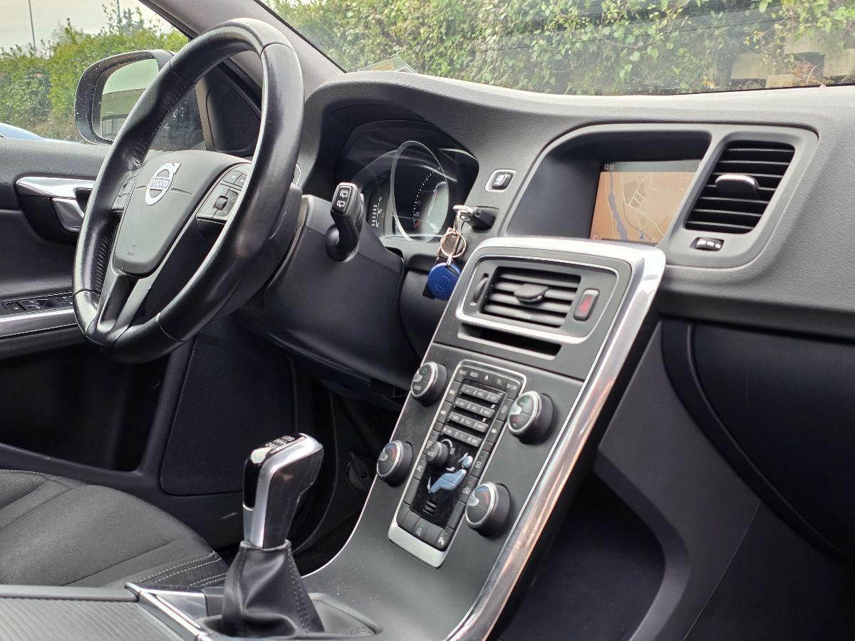 VOLVO V60 2.0 DIESEL D2 OK NEO GARAN FINAZ