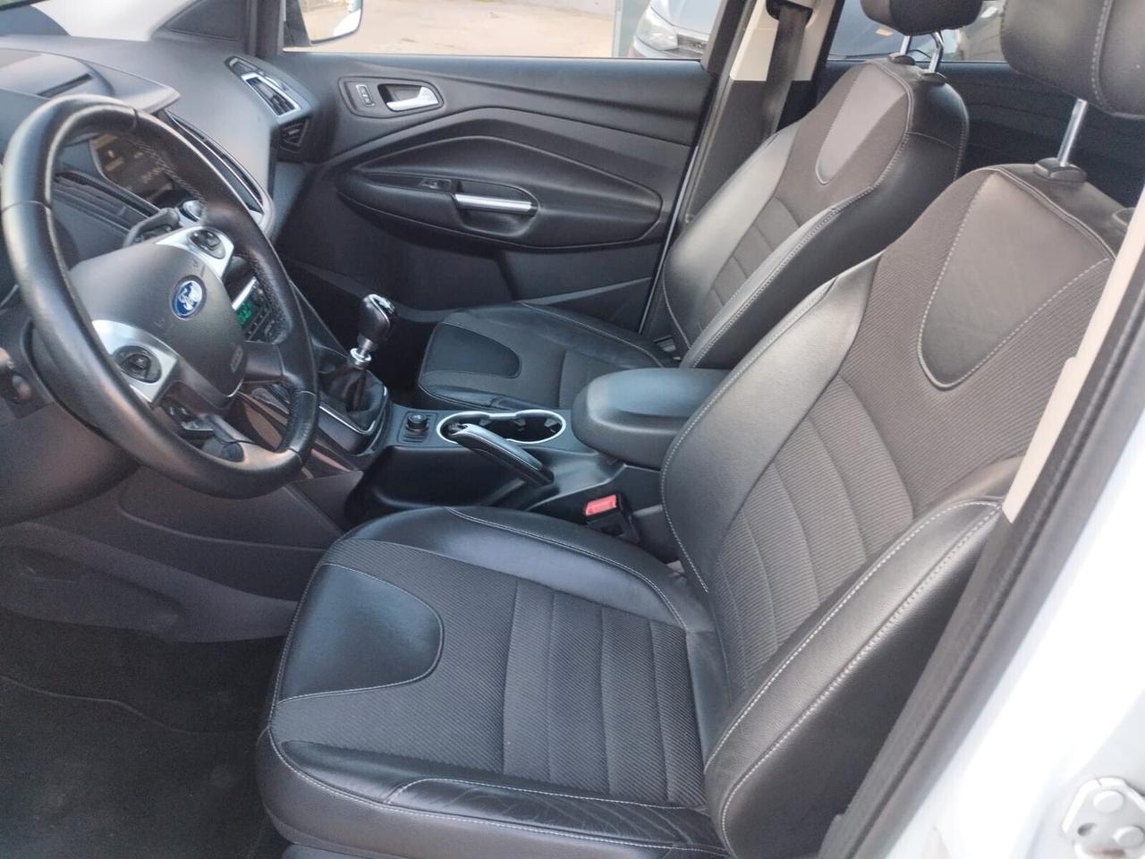 Ford Kuga 2.0 TDCI 150 CV