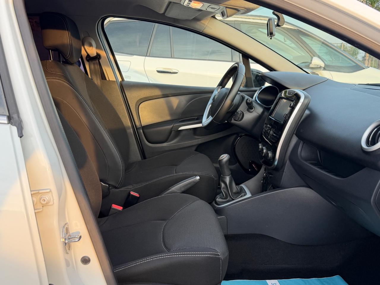 Renault Clio 1.2 75CV 5 porte Zen