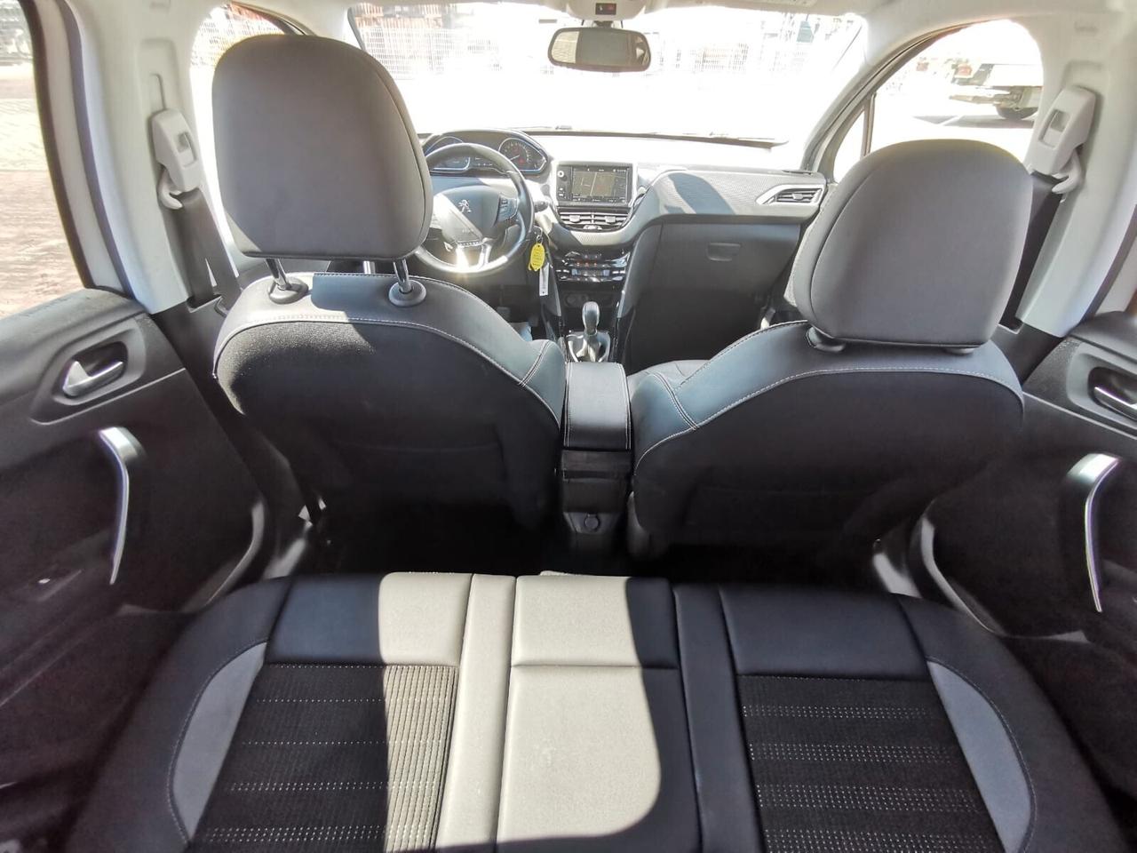 Peugeot 2008 BlueHDi 100 Allure 2017 NAV/RETROC.