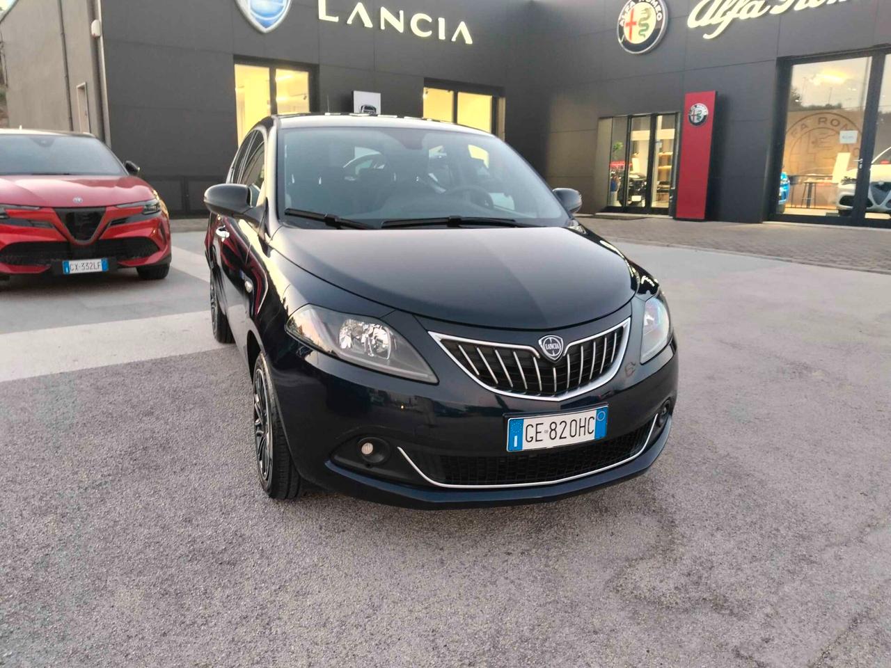 Lancia Ypsilon 1.0 FireFly 5 porte S&S Hybrid Ecochic Gold
