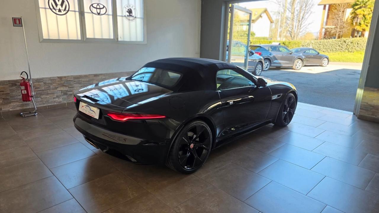 Jaguar F-Type 2.0 aut. Convertibile R-Dynamic Black
