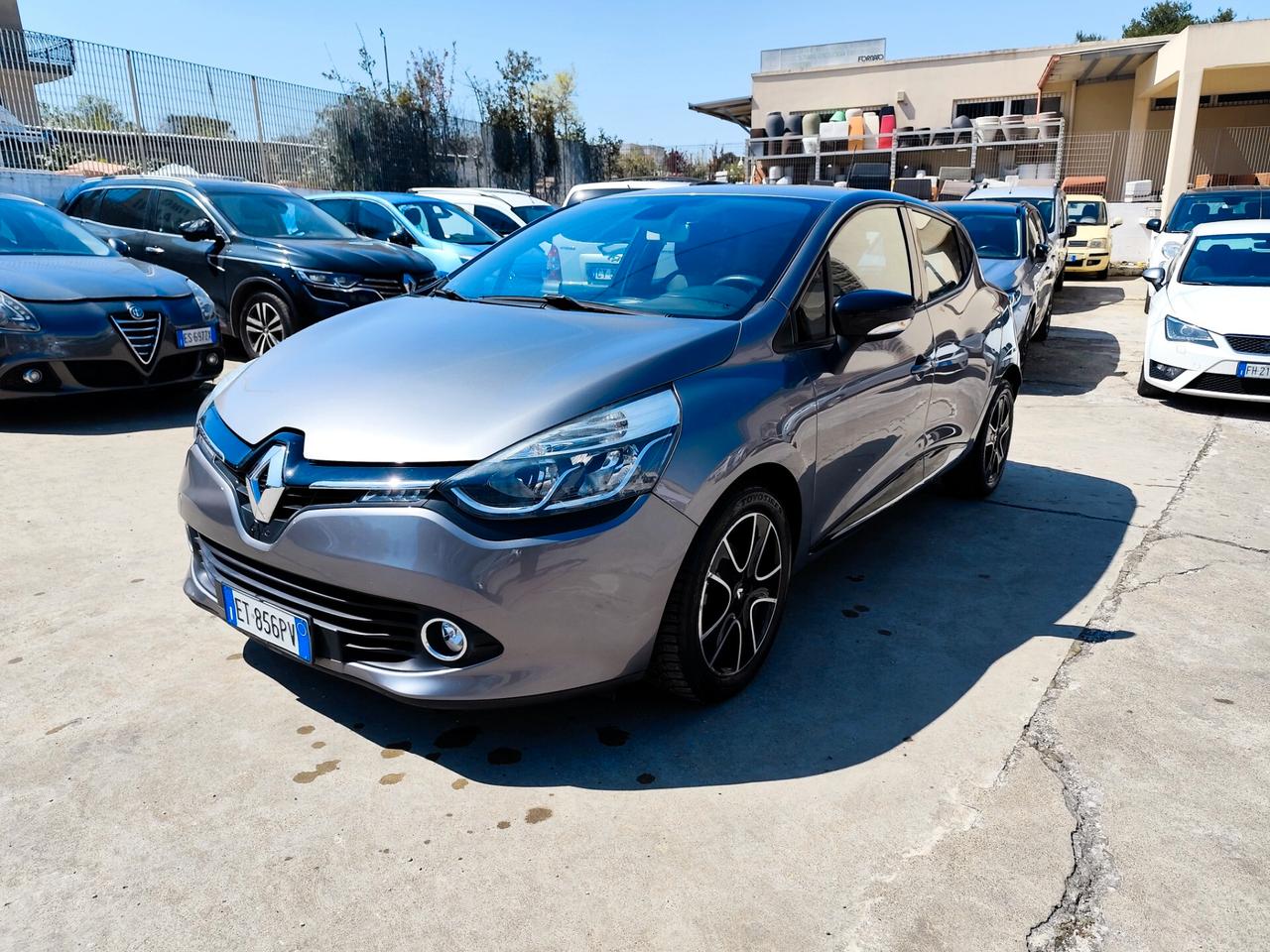 Renault Clio 1.2 75CV 5 porte Costume National