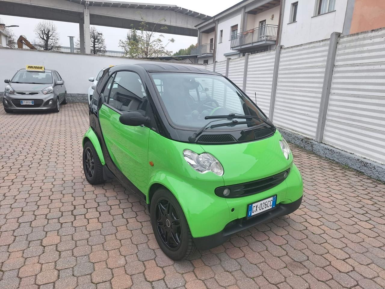 Smart ForTwo 799 Autocarro N1