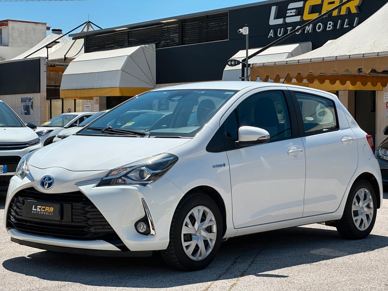 TOYOTA Yaris 1.5 Hybrid 5 porte Business