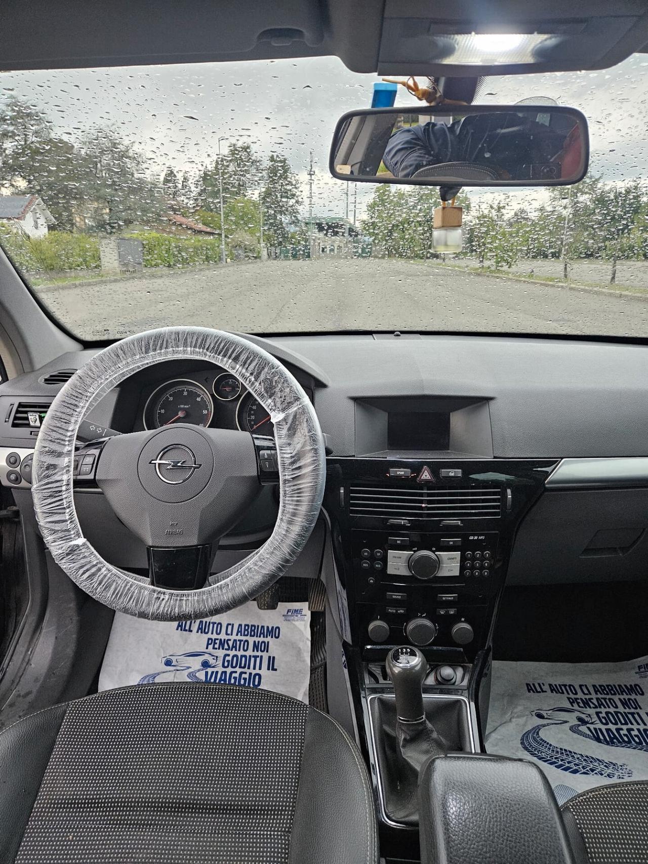 Opel Astra 1.7 CDTI 101CV 5 porte Cosmo