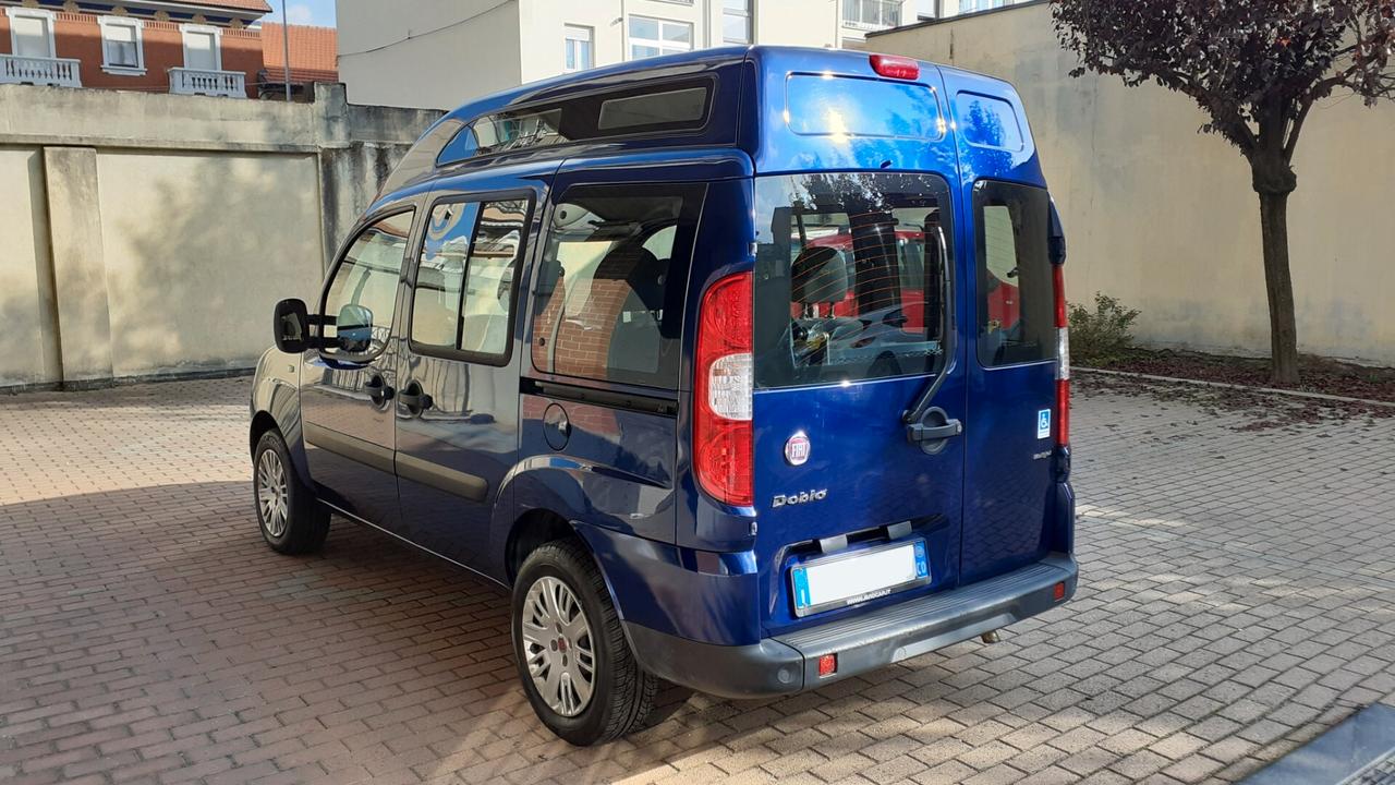 Doblò trasporto disabili pedana elettrica