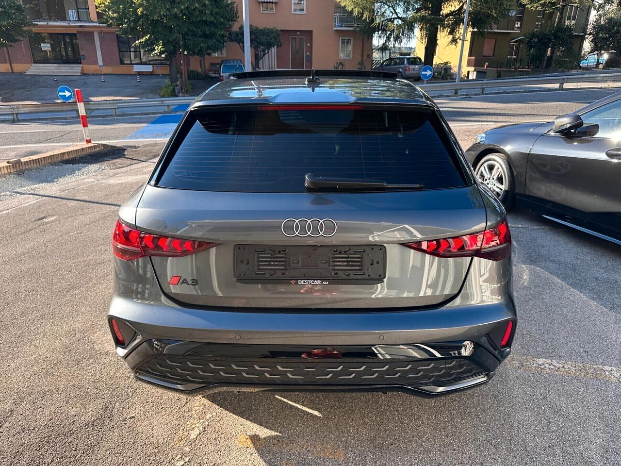 Audi A3 SPORTBACK 35 TDI S tronic S LINE + PANORAMA + FARI MATRIX + CAMERA + R18