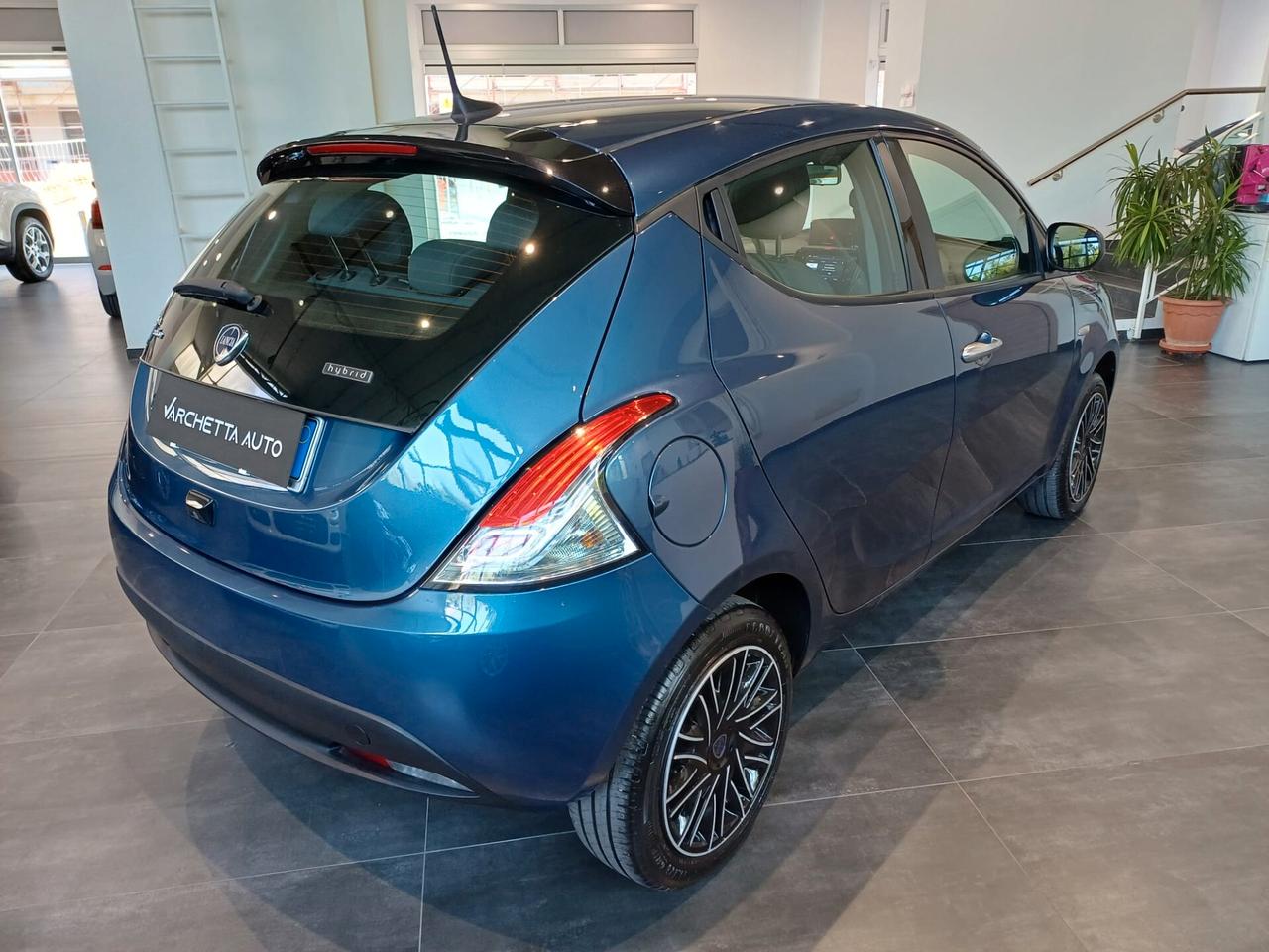 Lancia Ypsilon 1.0 FireFly 5 porte S&S Hybrid Gold