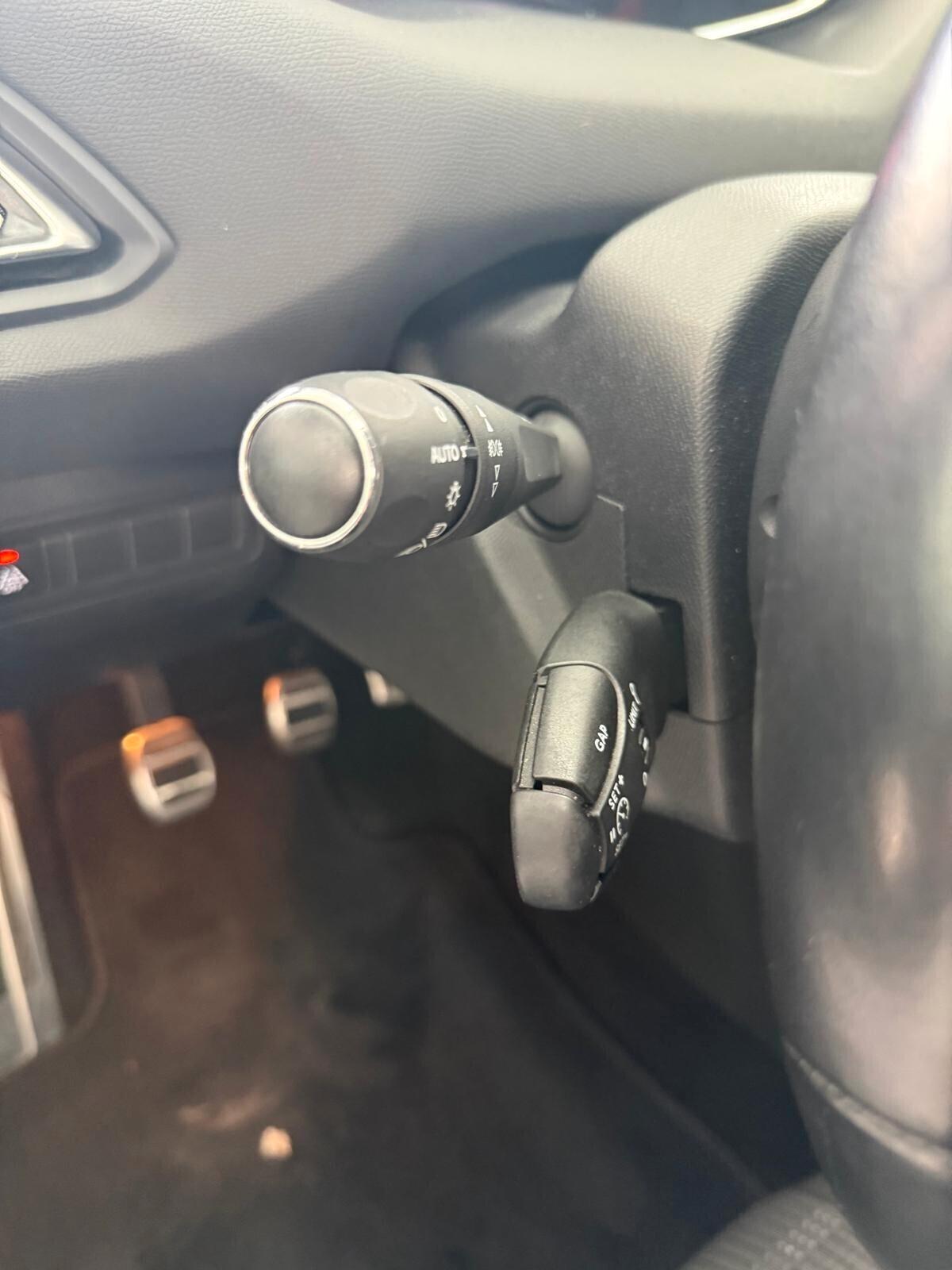 Peugeot 308 BlueHDi 130 S&S SW Allure