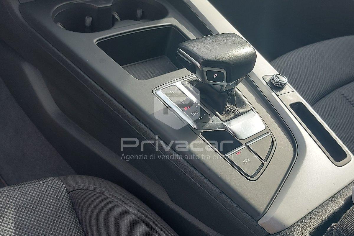 AUDI A4 Avant 30 TDI/136 CV S tronic Business Advanced