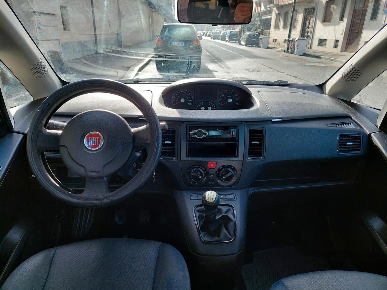 Fiat Idea 1.4 16V Active