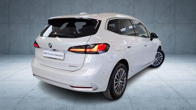 BMW 220 i 48V Active Tourer Luxury Aut. + Tetto