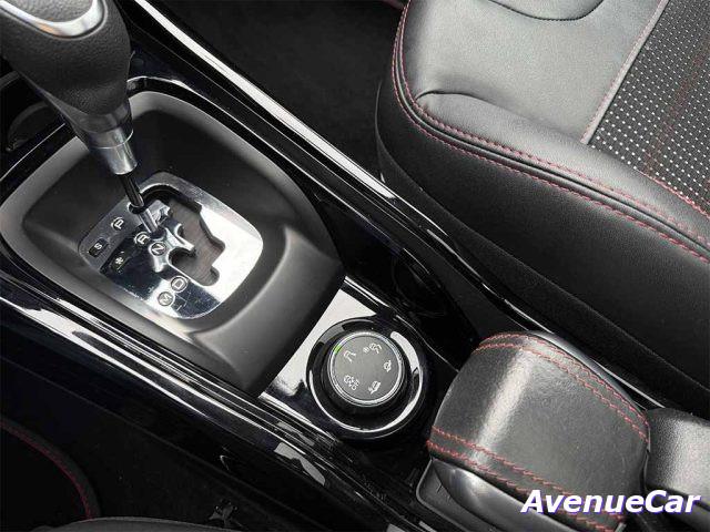 PEUGEOT 2008 1.2 puretech Gt Line AUTOMATICA TETTO PANORAMICO