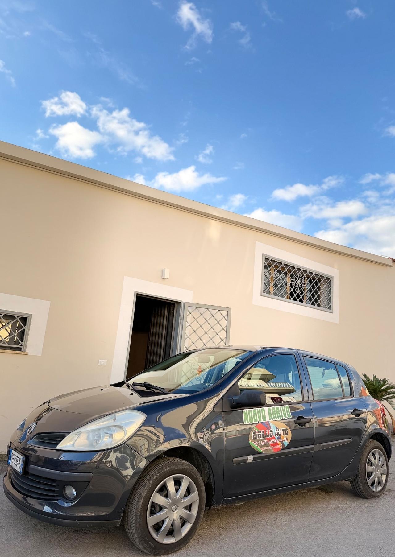 Renault Clio 1.2 Benzina 75 Cv