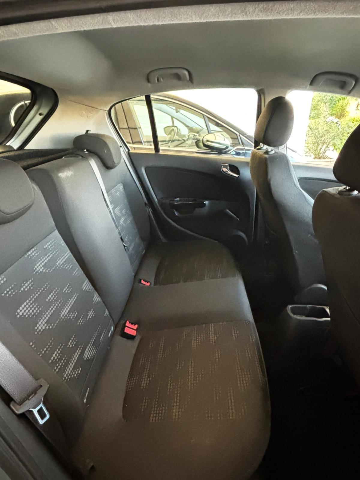 Opel Corsa 1.2 5 porte Sport