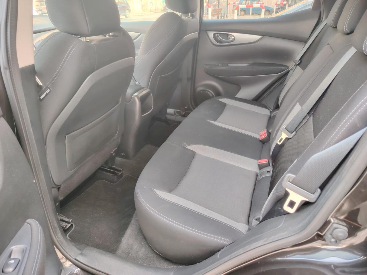 Nissan Qashqai 1.5 dCi N-Connecta