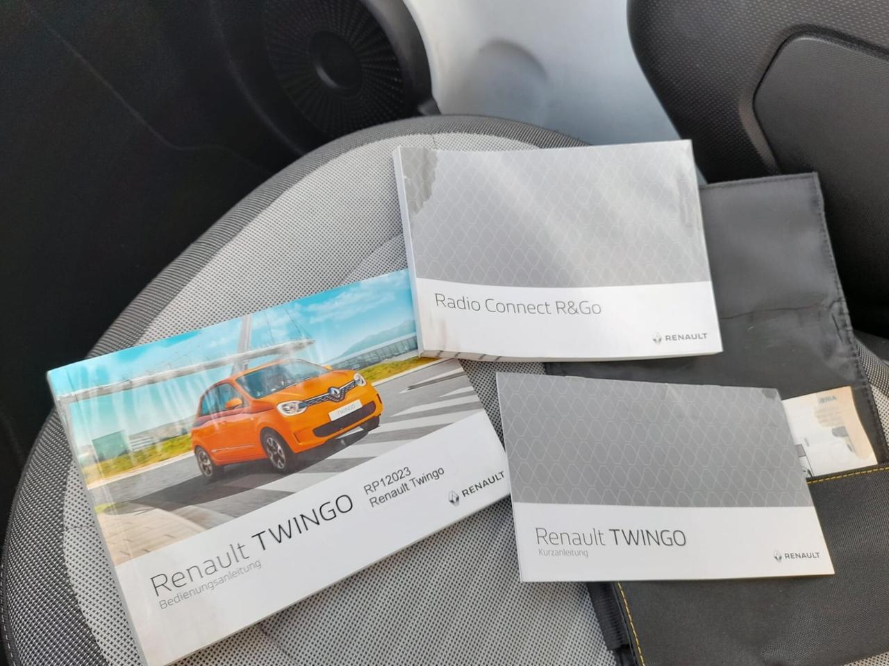 Renault Twingo SCe 65 CV Signature