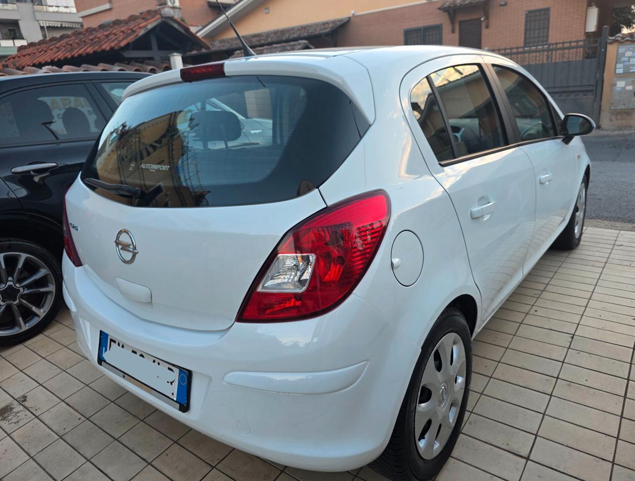 Opel Corsa 1.2 5 porte Elective
