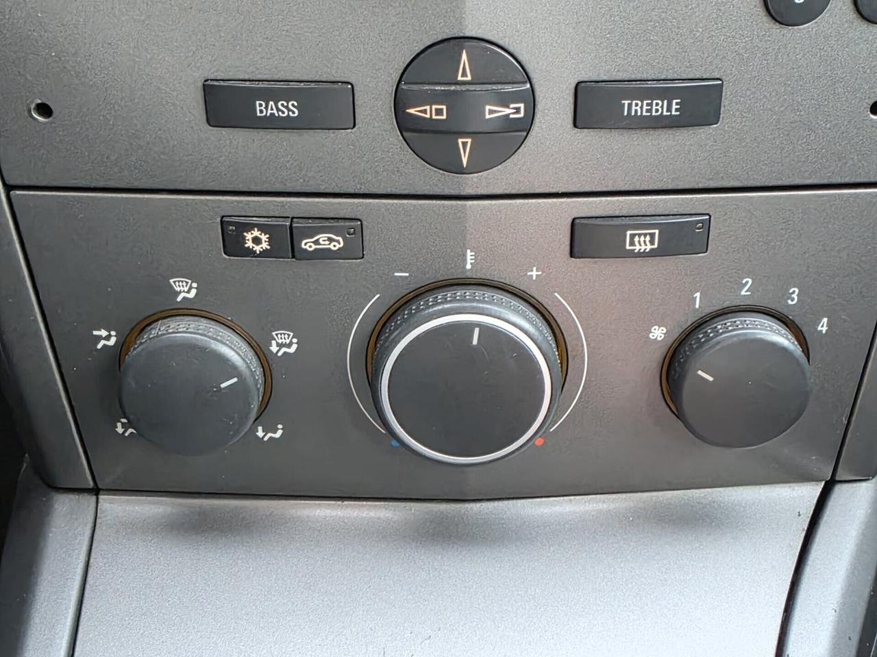 Opel Astra 1.7 CDTI 101CV 5 porte Elegance
