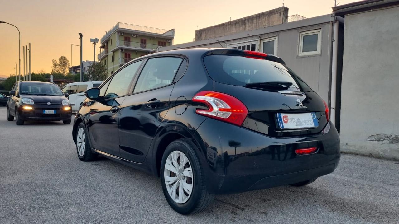 Peugeot 208 1.0 VTi 68 CV 5 porte Active-50KW