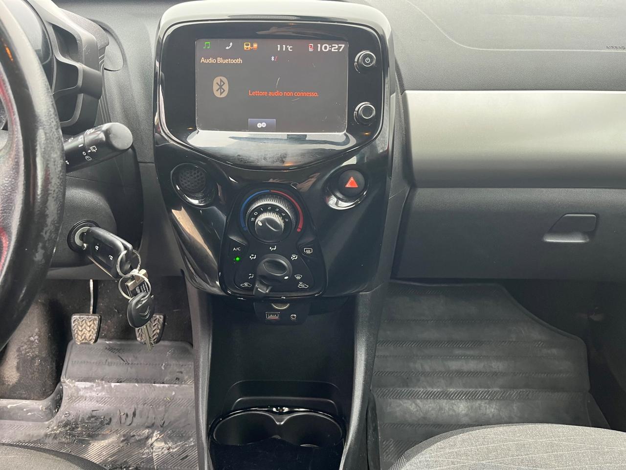 Citroen C1 2016 1.0 VTi 68 5 porte Shine