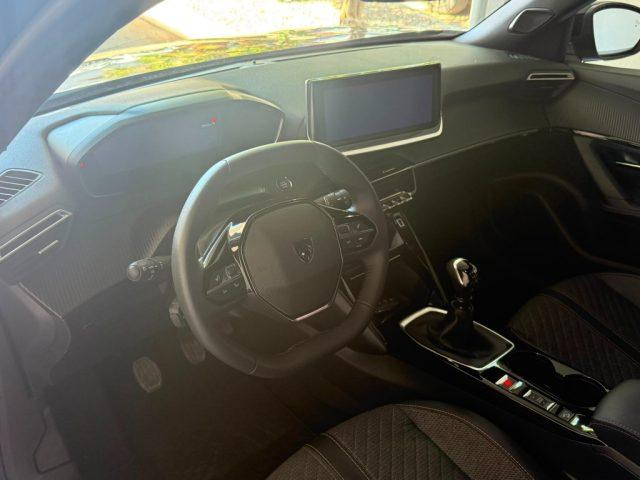 PEUGEOT 2008 PureTech 100 S&S Allure
