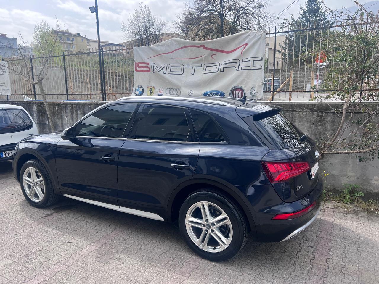 Audi Q5 2.0 TDI 150 CV Business Sport Blockshaft/Bixenon