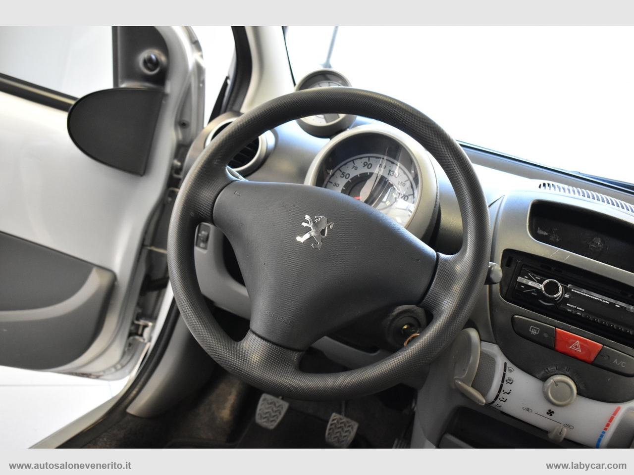 PEUGEOT 107 1.0 68 CV 5p. Plaisir