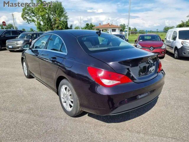 MERCEDES-BENZ CLA 180 d Automatic Business - NAVI