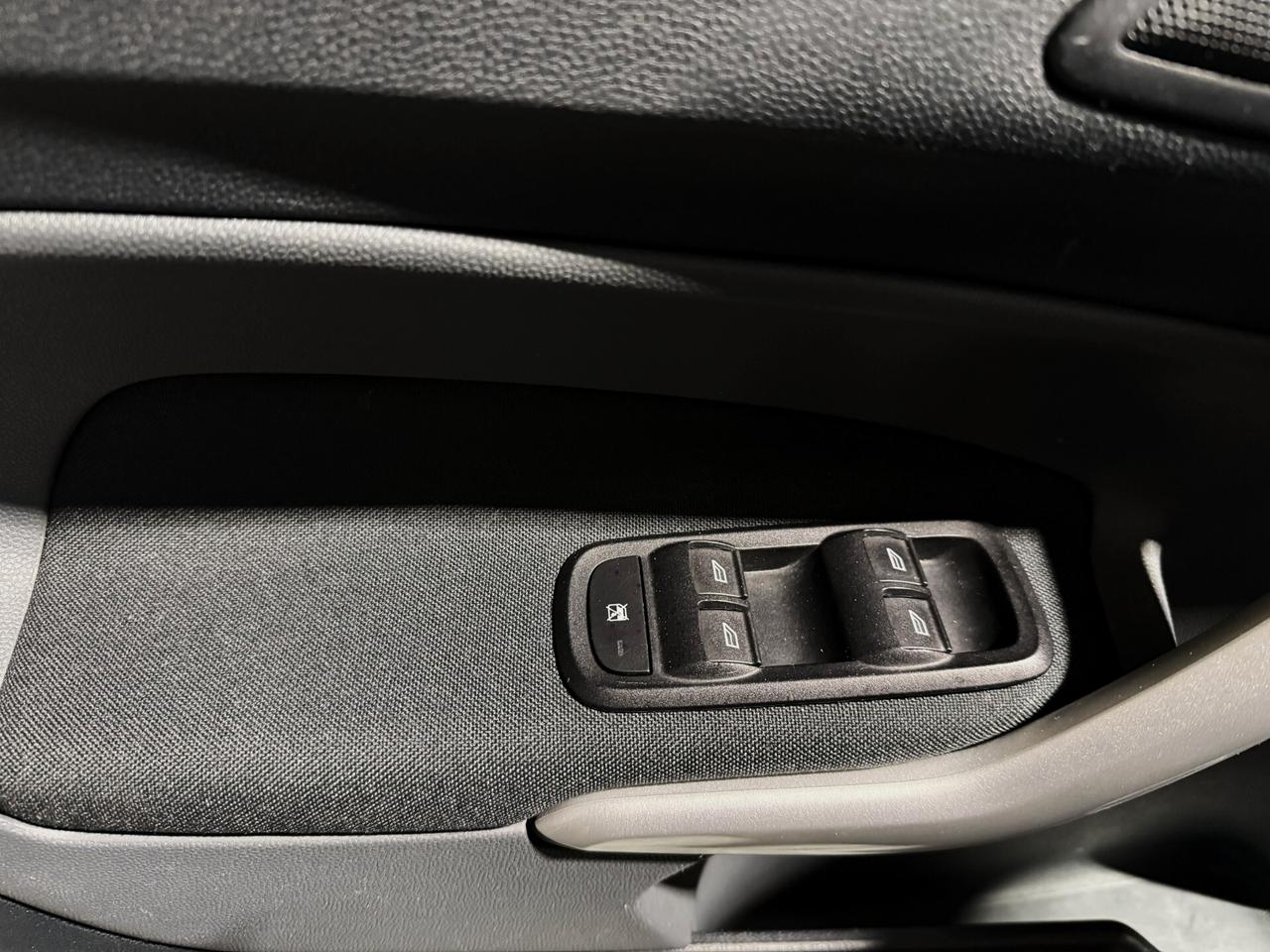 FORD FIESTA 1.6TDCI TITANIUM KEYLESS UNICO PROP.