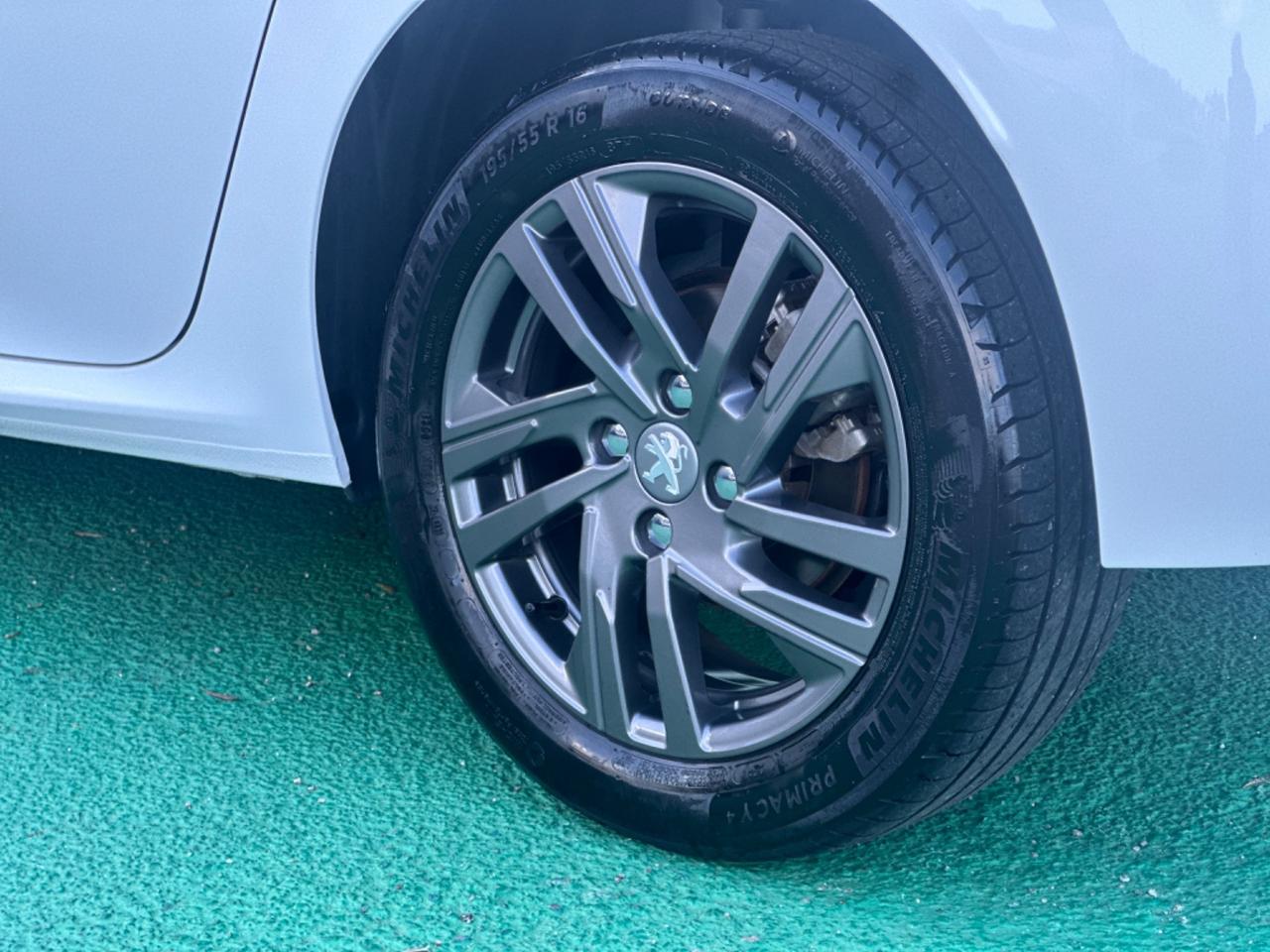 Peugeot 208 1.5 BlueHdi 100cv Active 2021