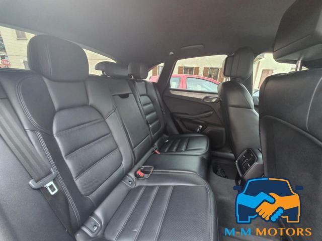 PORSCHE Macan 2.0